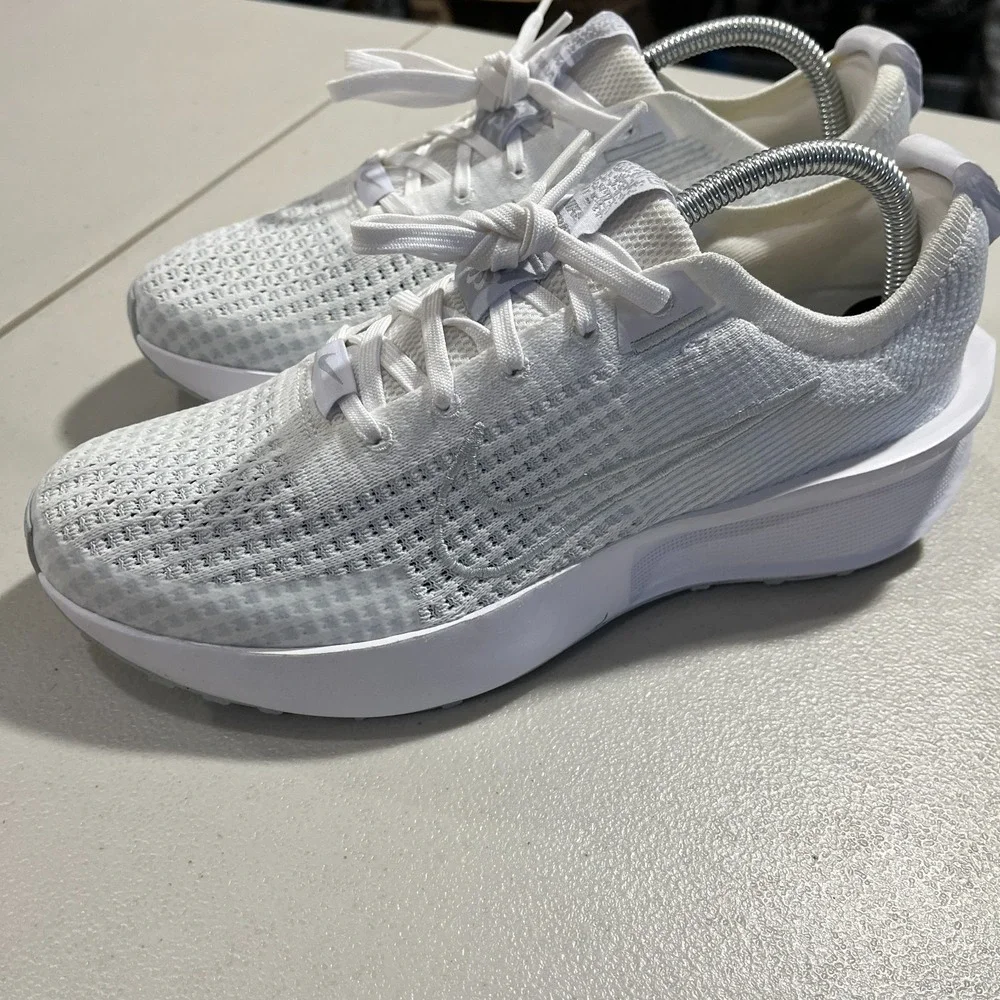 Nike Interact Run Running Shoes Men 8.5 Flyknit Mesh White Wolf Grey FD2291-104